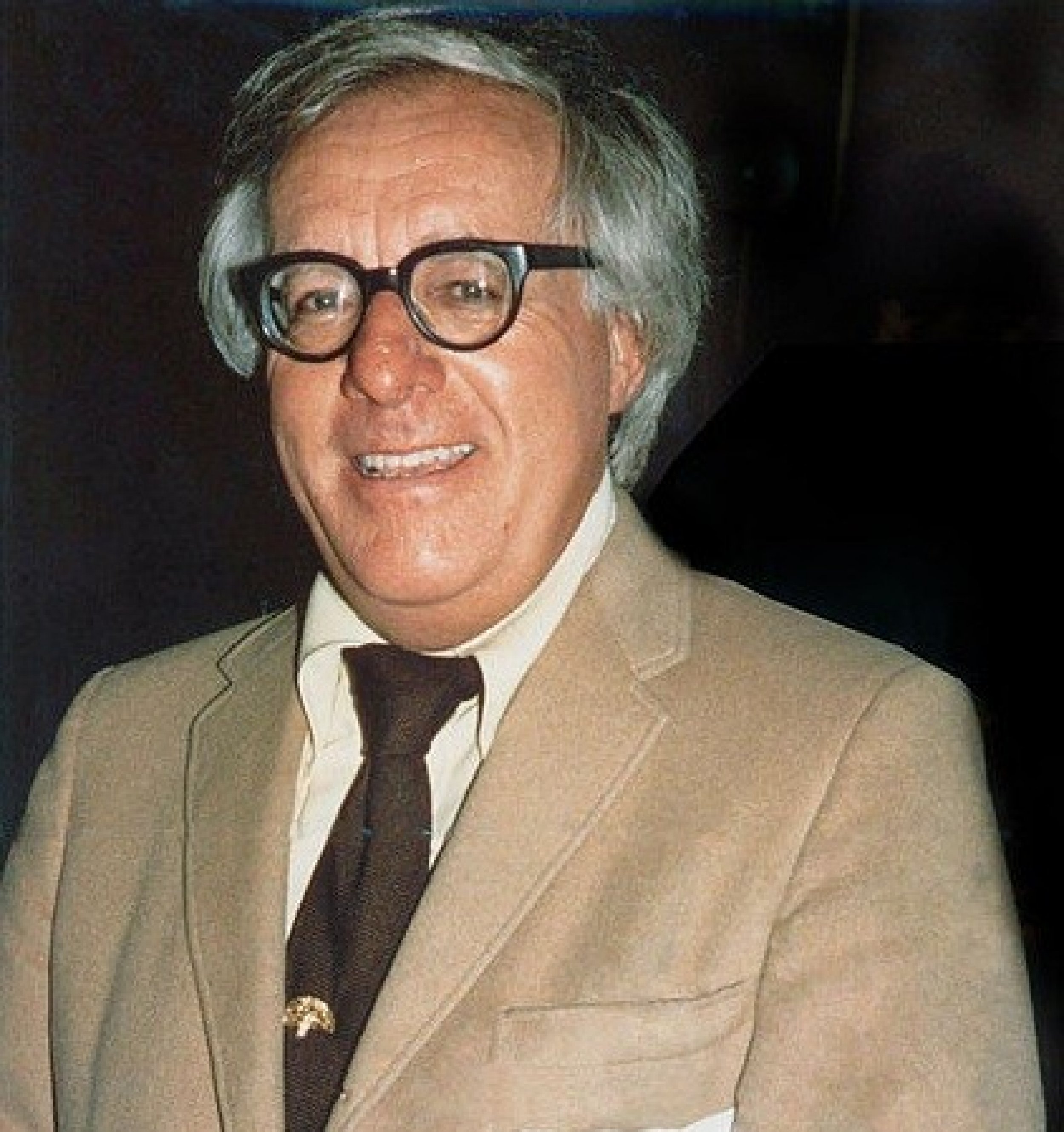 Ray Bradbury Dead At 91: Beloved "Fahrenheit 451" Author Dies In Los Angeles