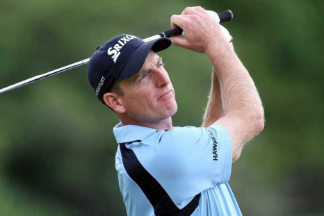 Jim Furyk has a share of the lead and looks to be in good position to win the US Open today.