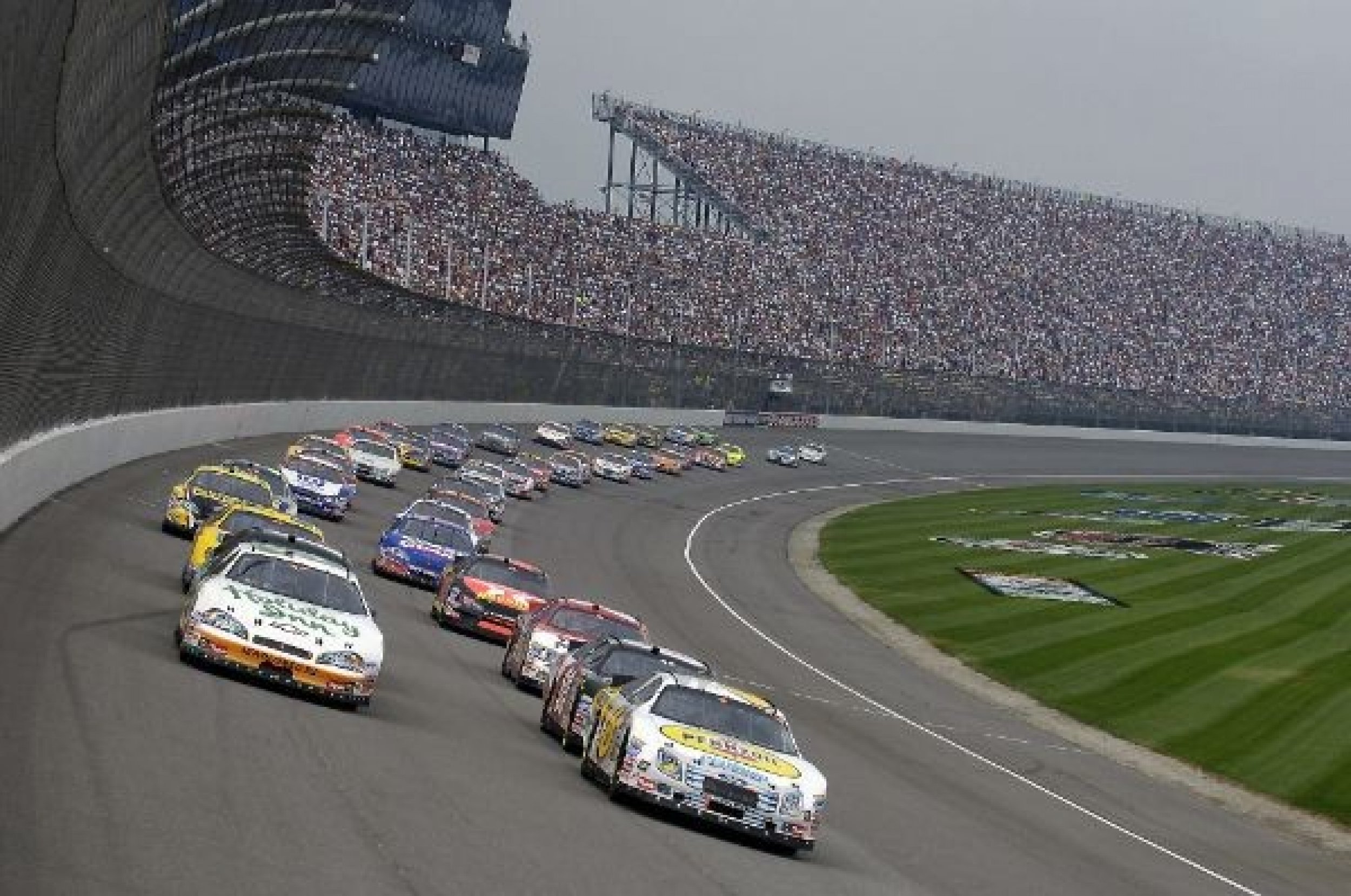 NASCAR at Michigan 2012 Live Stream, Where and When to Watch, Preview and Starting Order for the Quicken Loans 400 IBTimes