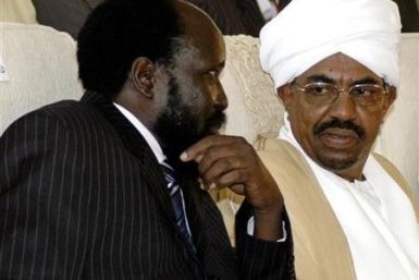 Sudan's Vice-President and leader of SPLM Kiir chats with Sudanese President al-Bashir after swearing-in ceremony in Khartoum. Sudan's Vice-President and leader of SPLM Salva Kiir (L) chats with Sudanese President Omar al-Bashir 