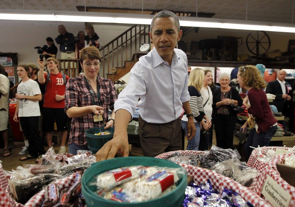 Obama Shops for Halloween Treats