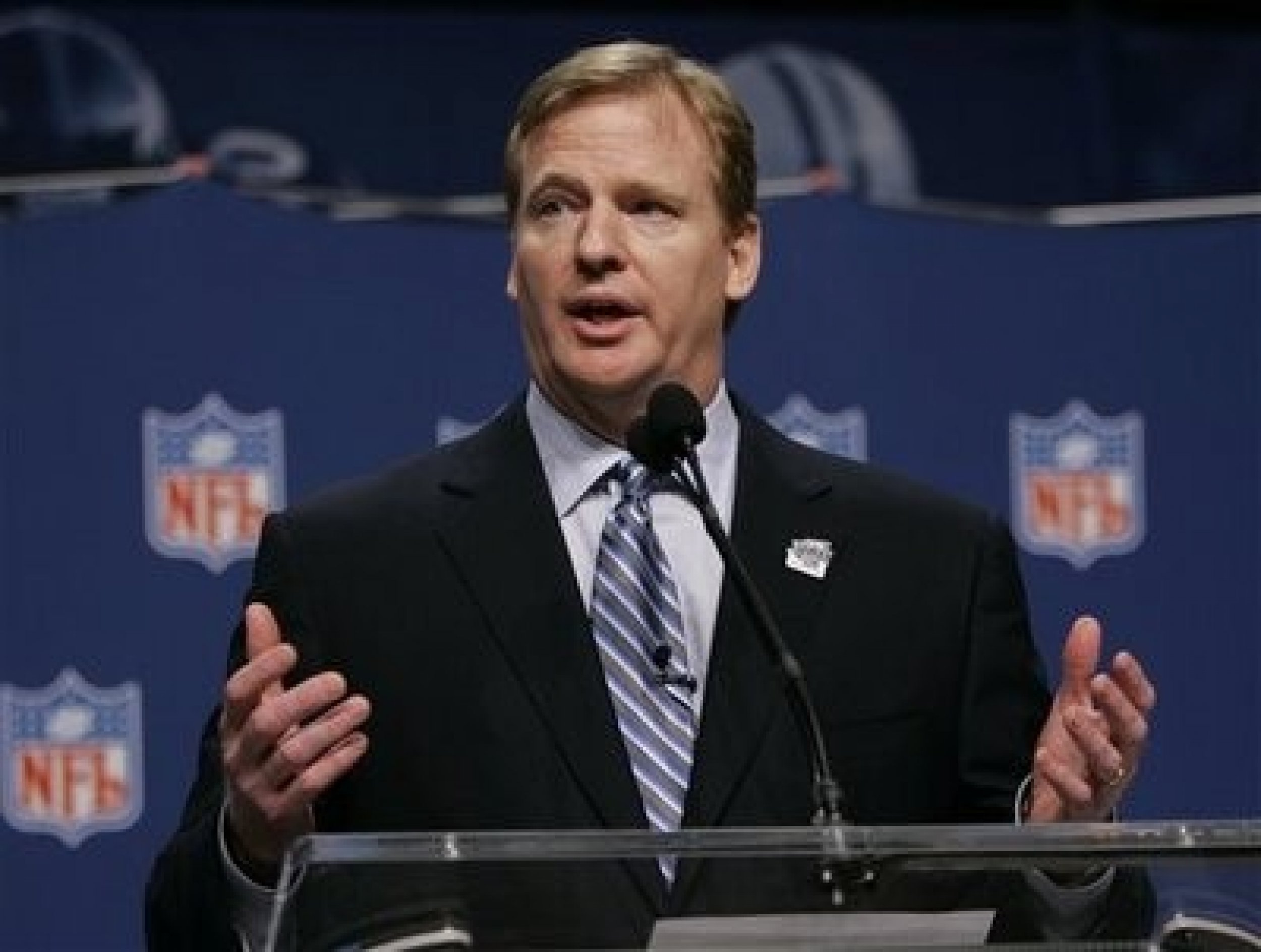 NFL commissioner Roger Goodell will be in Green Bay on Monday at