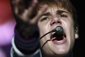 Canadian pop singer Justin Bieber performs during his ''My World Tour'' concert in Caracas