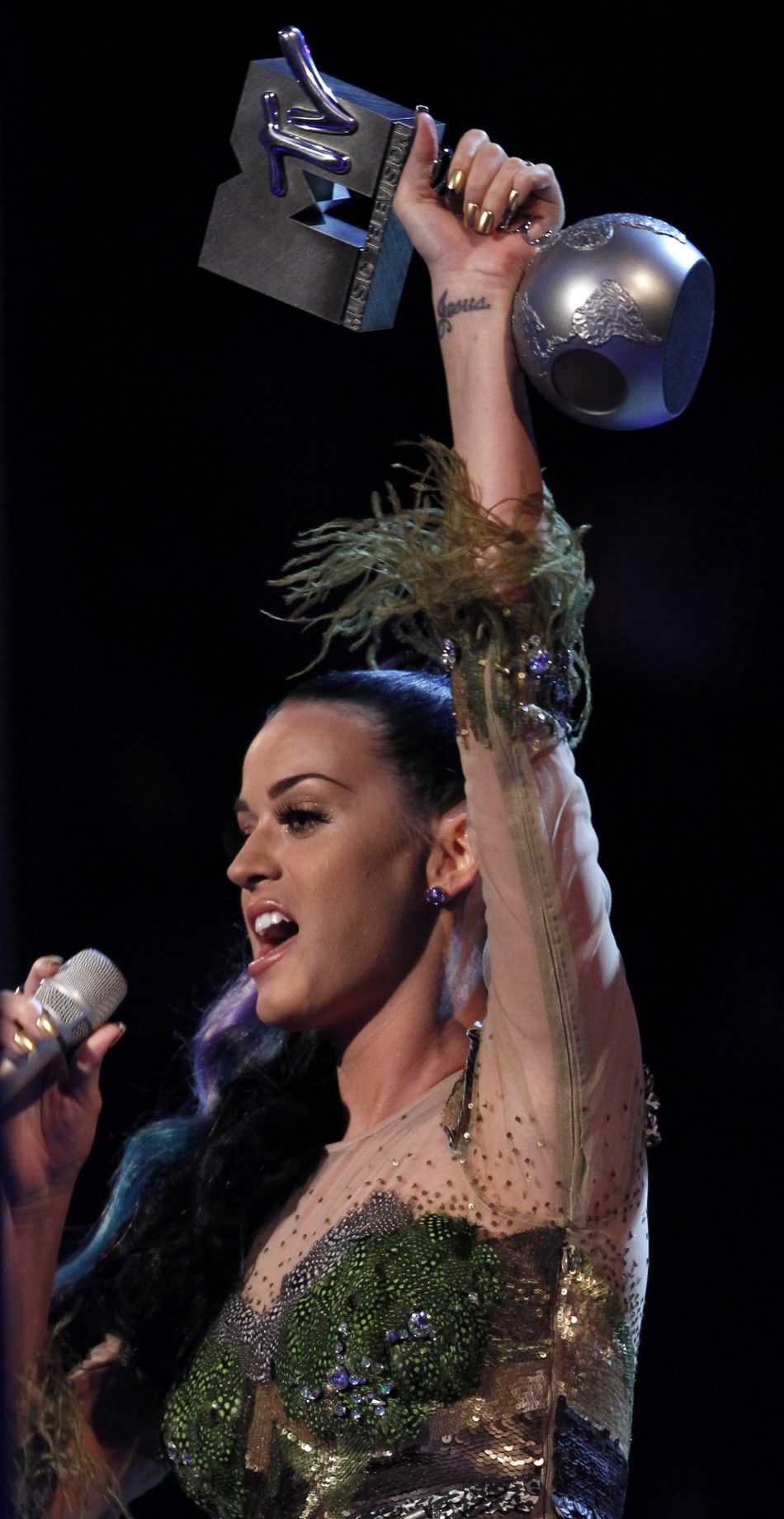 Katy Perry accepts the award for Best Video at the MTV Europe Music Awards 2010 in Madrid