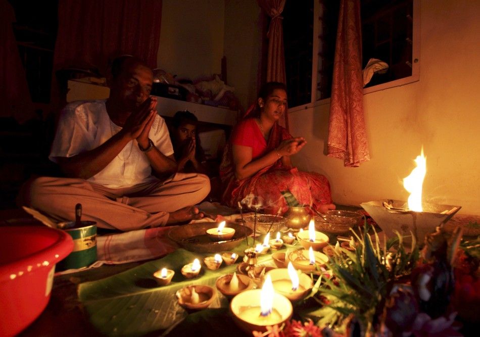 Festive Season Across the World Halloween in the U.S. and Diwali 2011, Festival of Lights in India Breathtaking Diwali PHOTOS