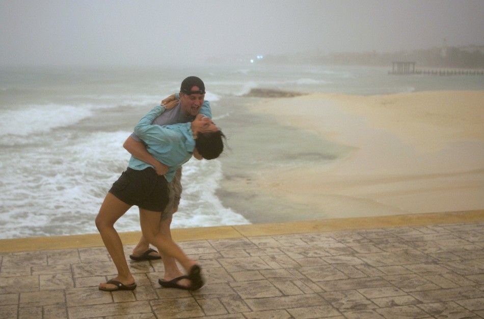 Hurricane Rina Projected Path Storm bashes Mexicos Coast 