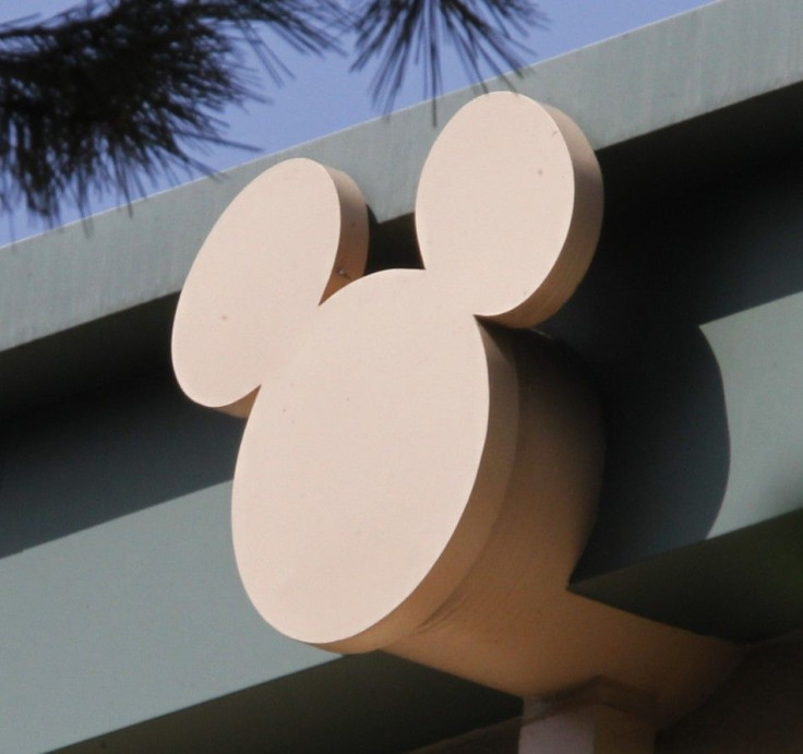 Disney-ABC Television signed two TV deals with online streaming rivals Netflix and Amazon Prime.