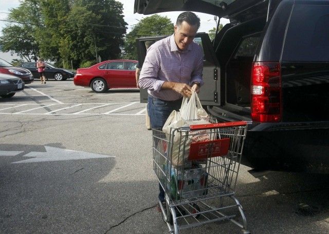 Mitt Romney Shopping
