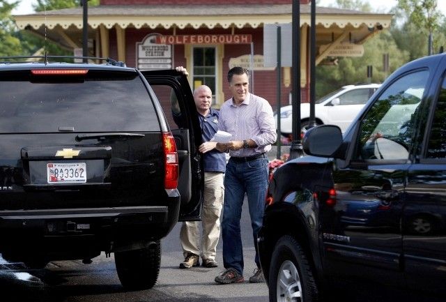 Mitt Romney Shopping