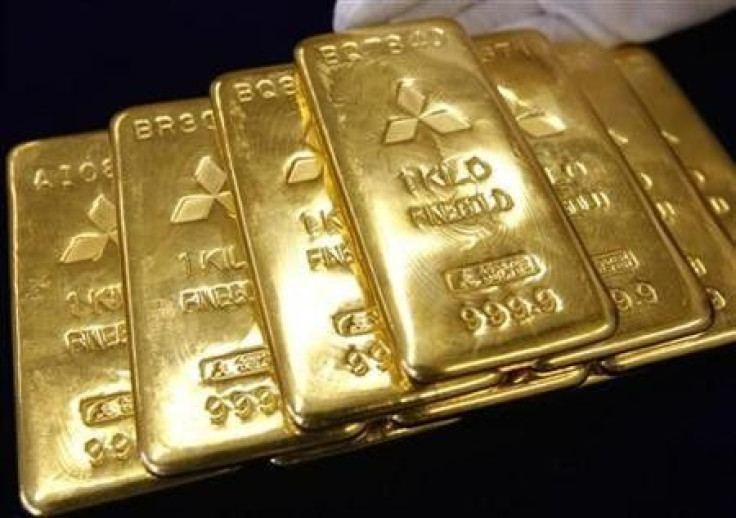 Gold Eases With Stocks, Euro As Risk Appetite Wanes