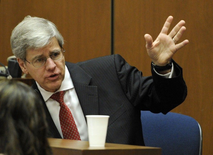 Prosecution witness Dr. Stephen Shafer testifies during Dr. Conrad Murray&#039;s trial in the death of pop star Michael Jackson in Los Angeles