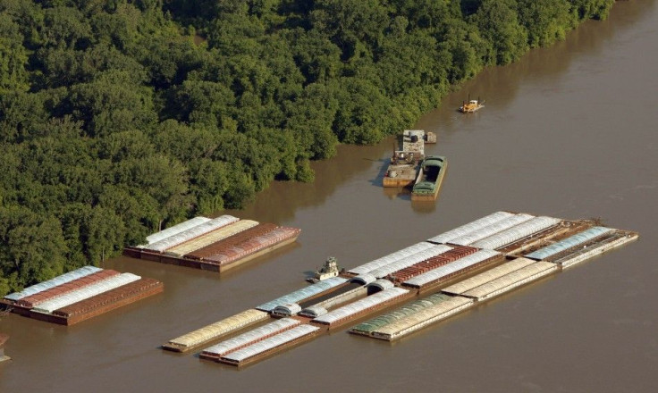 Barges on MIssissippi