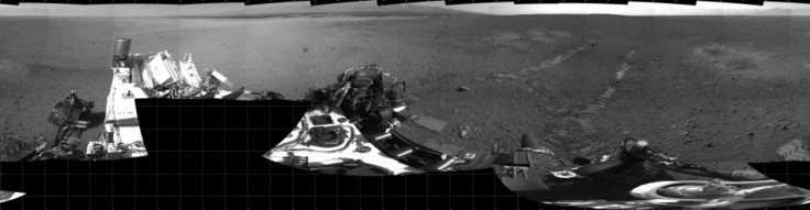 NASA Mars Rover Curiosity Makes First Movement On Red Planet