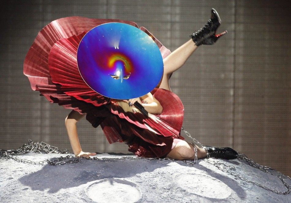 Lady Gaga EMA 2011