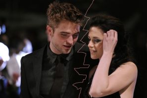 Robert Pattinson Over Kristen Stewart Break Up? Rihanna Sends ‘Sexy, Funny Texts’ To ‘Twilight’ Star, Source Says 