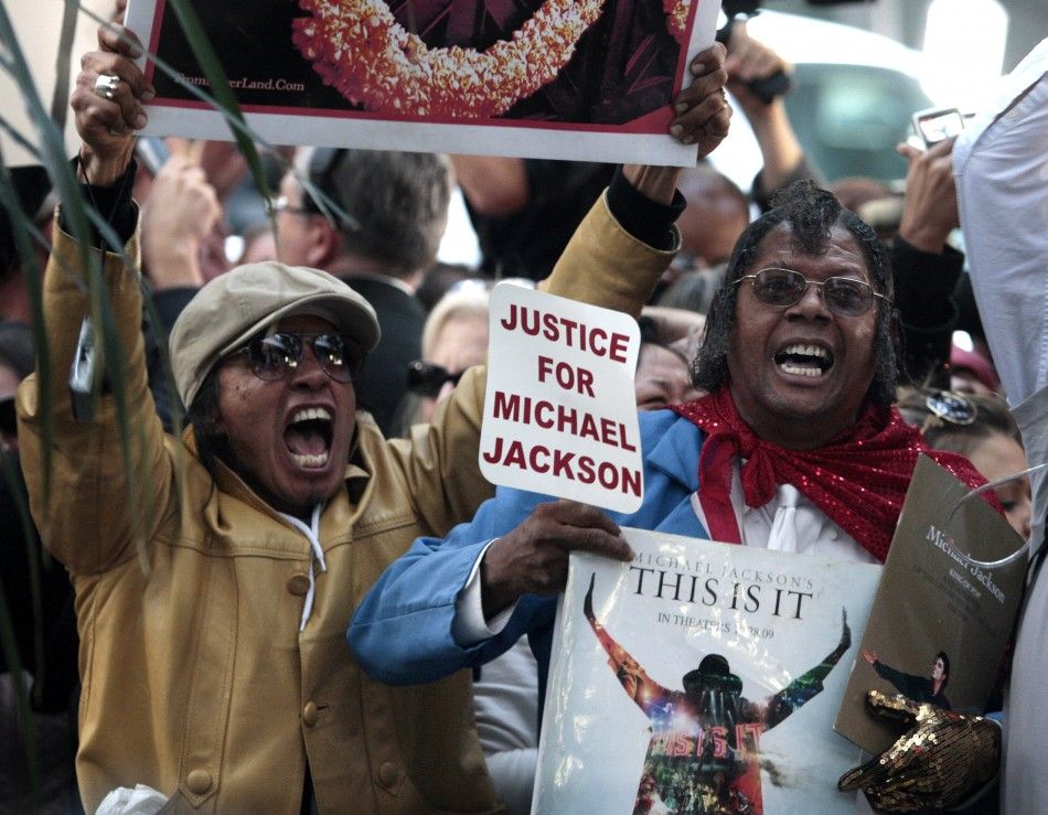 Fans of Michael Jackson react outside the courthouse in Los Angeles