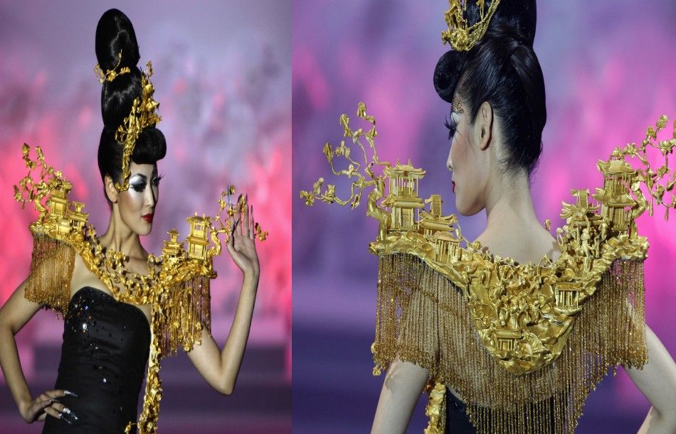 China Fashion Week 2011 Models Presents ‘mgpin’ Gothic Make Up Styling Creations [photos]