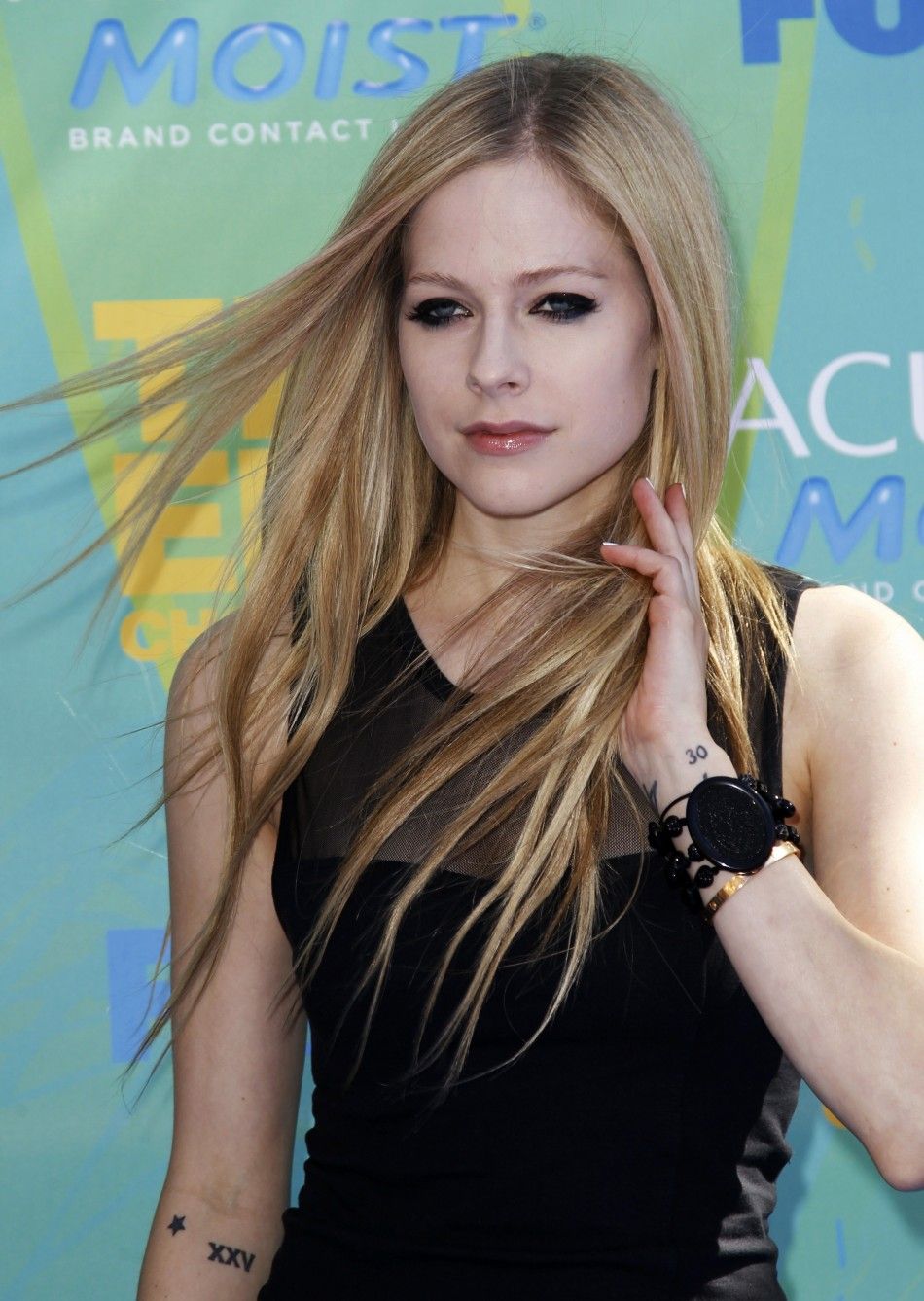 Canadian singer Avril Lavigne arrives at the Teen Choice Awards in Los Angeles
