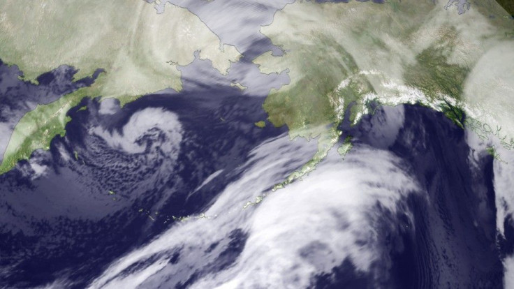 Major storm in Alaska&#039;s coast