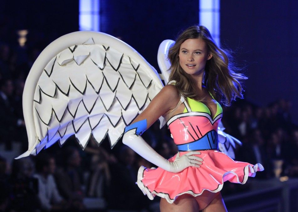  A Victorias Secret model presents lingerie during the Victorias Secret Fashion Show at the Lexington Armory in New York