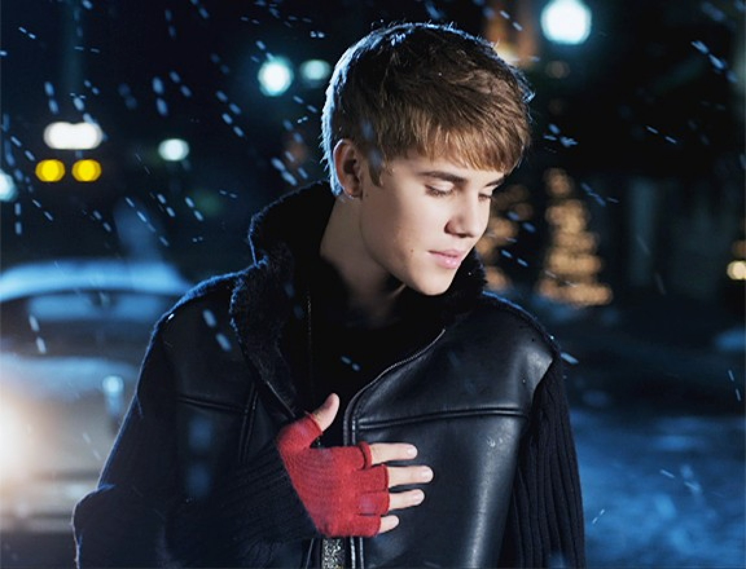 Justin Bieber for Mistletoe video