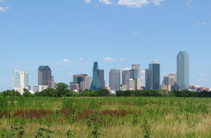 The skyline of Dallas, Texas facing southeast.