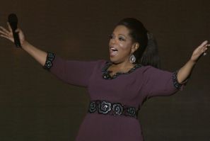 Oprah Winfrey receives &quot;unimaginable&quot; Oscar