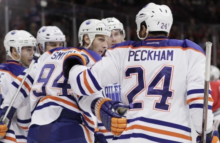 Streaking Chicago sink Oilers 6-3