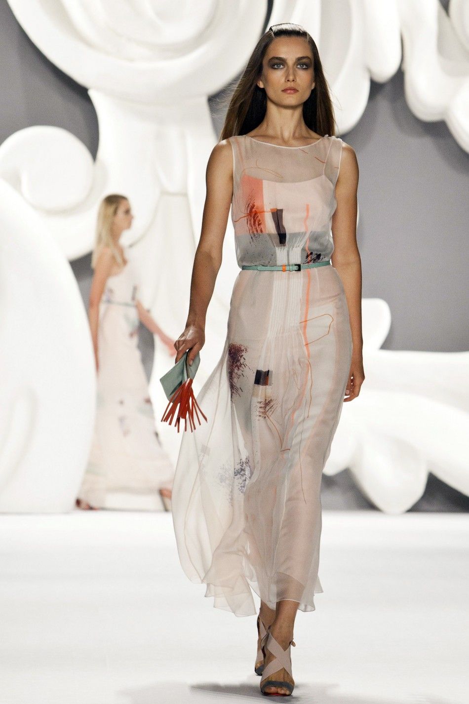 Designer of the Year Carolina Herrera Debuts Spring 2013 Collection at ...