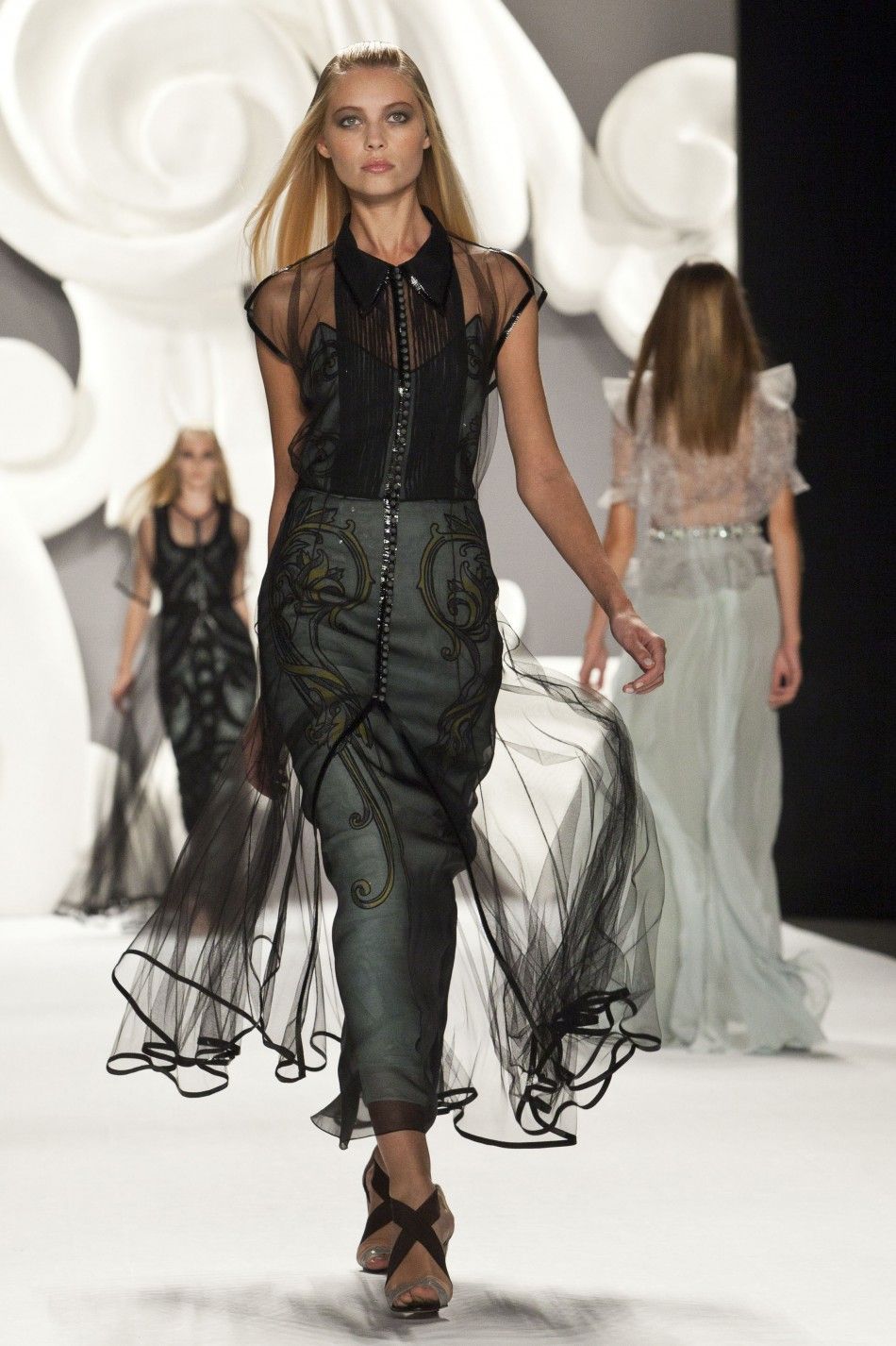 Carolina Herrera Spring 2013 at New York Fashion Week
