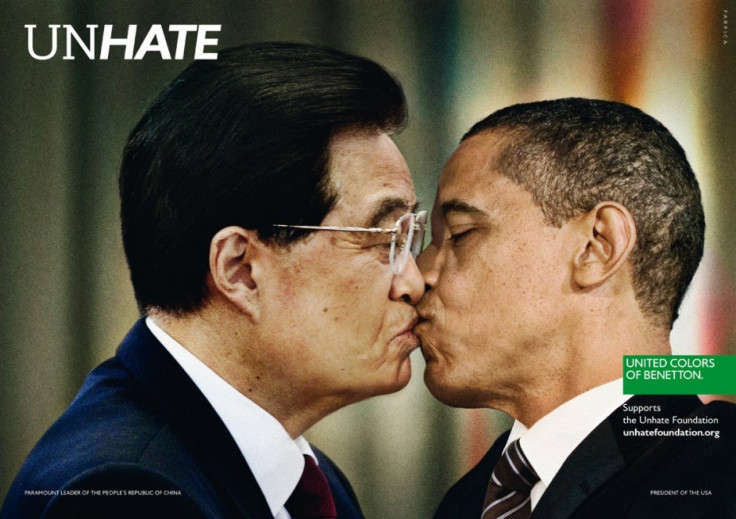 President Barack Obama locks lips with China's Hu Jintao 