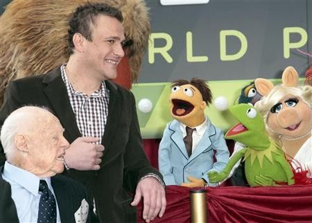 A Minute With: Jason Segel On Muppets And Puppets