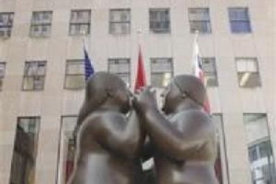 Picture shows Fernando Botero&#039;s 2007 bronze &quot;Dancers,&quot; which fetched $1.76 million on Tuesday evening at Christie&#039;s in New York. The sale set a record high price for a Botero sculpture at auction.