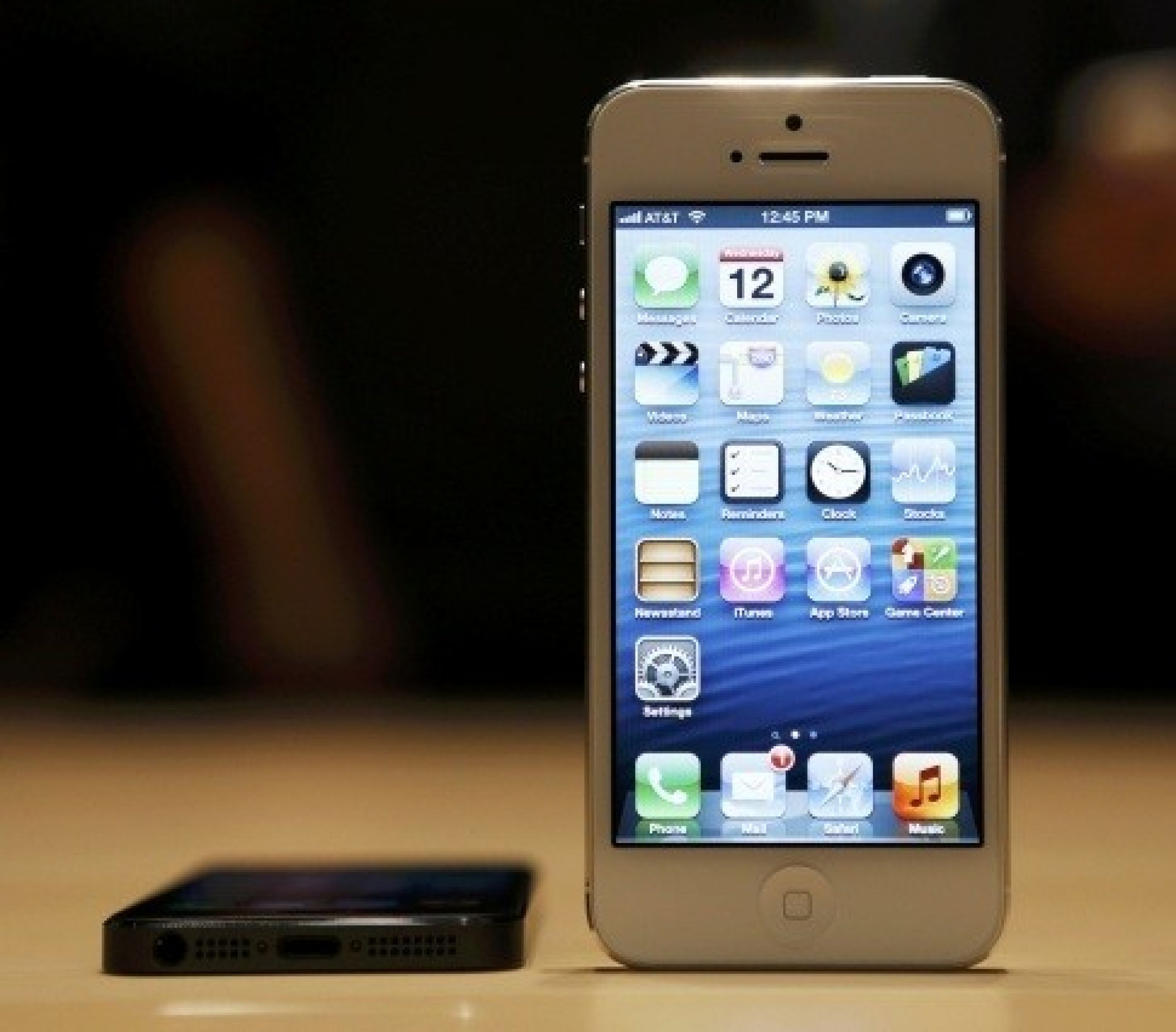 iPhone 5 Release 11 Features We Wish Apple Included At Launch PHOTOS