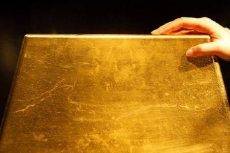 Giant gold bar