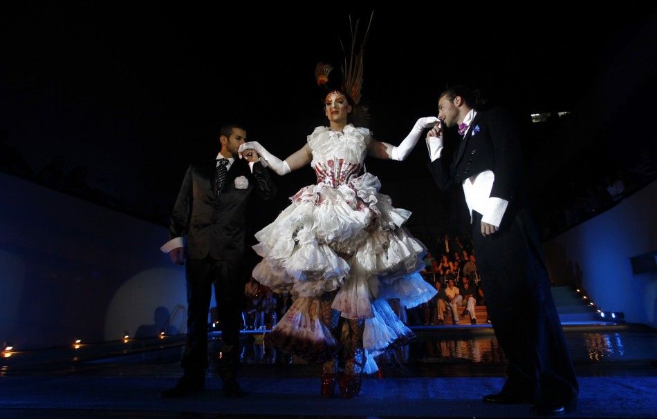 Argentina Holds Worlds First Gay Wedding Dress Fashion Show