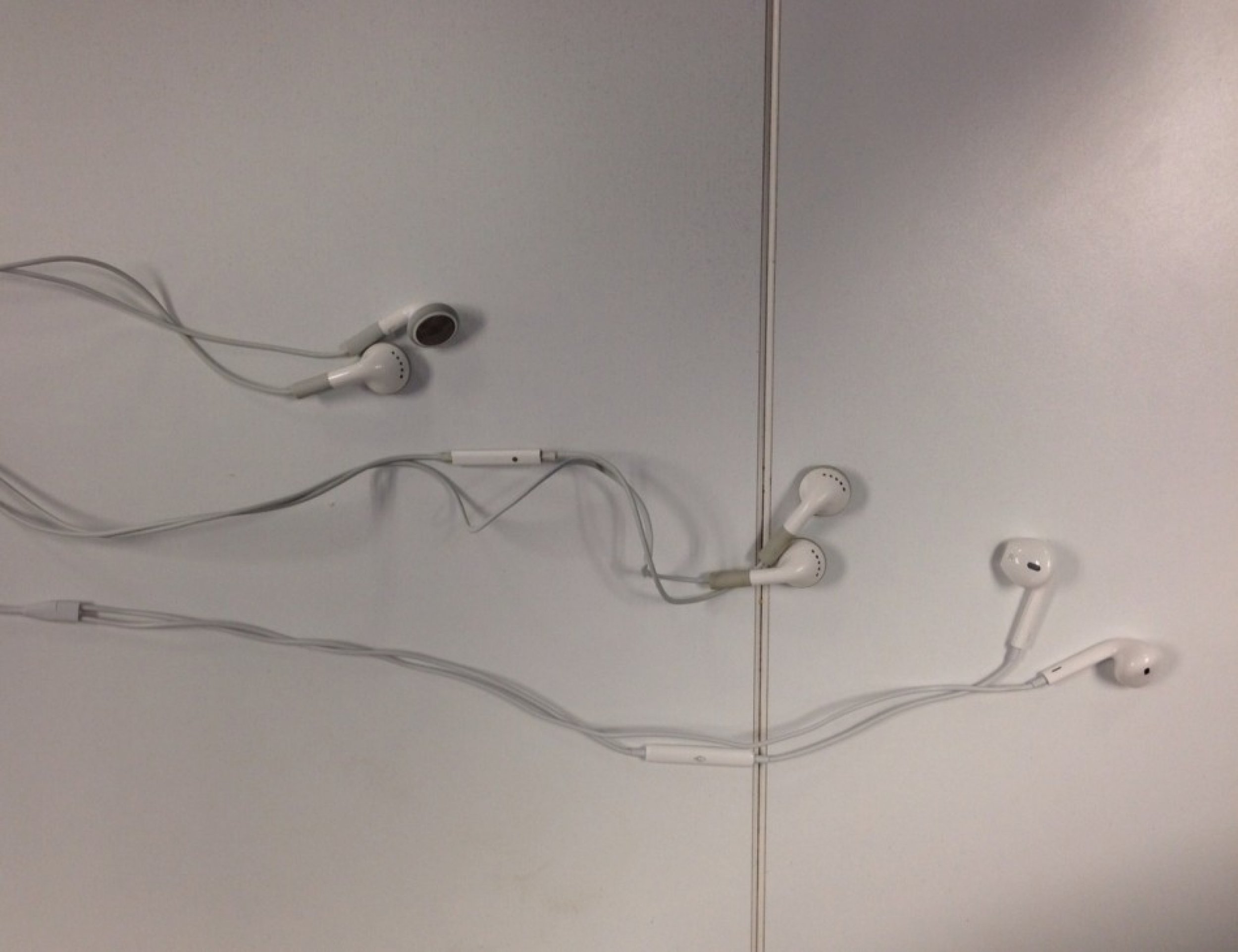 Apple EarPods Review Earbuds, We Hardly Miss Ye UNBOXING PHOTOS  VIDEO