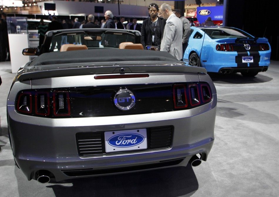 Luxury and High-Performance Cars Dominate 2011 Los Angeles Auto Show 