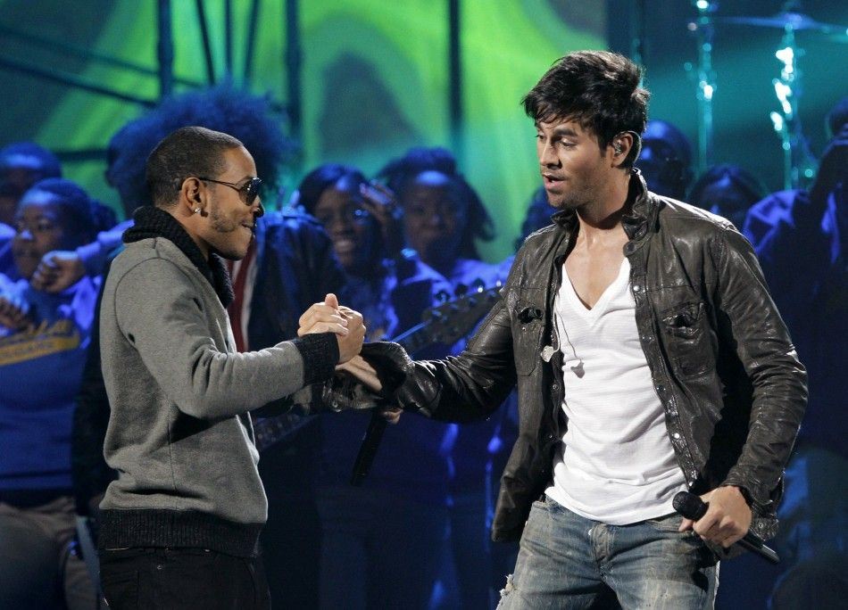 2011 American Music Awards Wows Electrifying Performances by J. Lo, Nicki Minaj, Enrique, Katy Perry PHOTOS