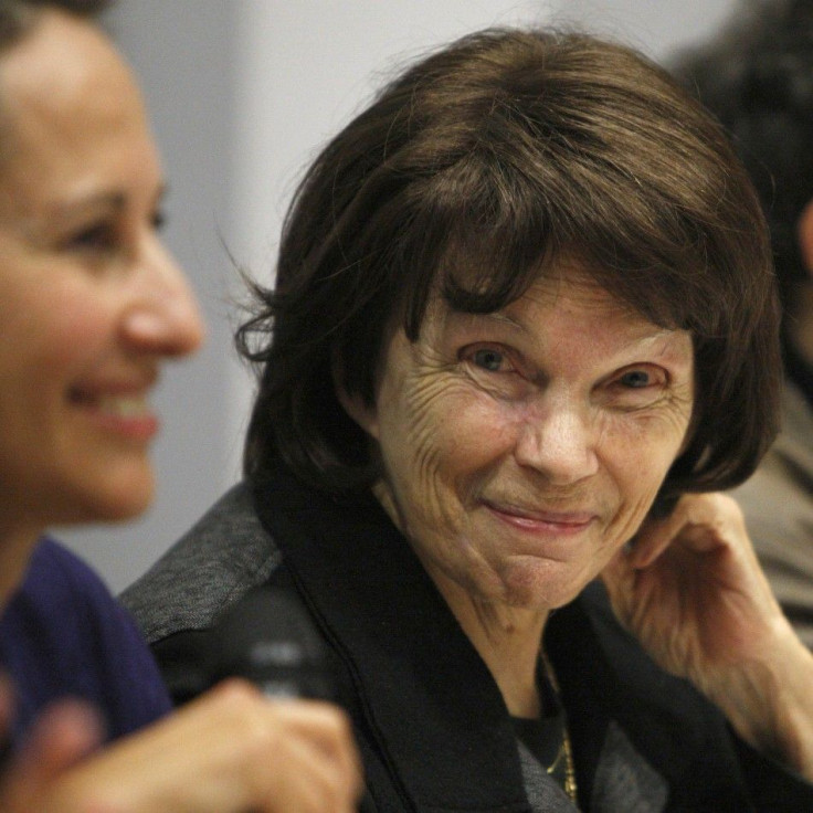 Danielle Mitterrand (R), wife of France's former President Francois Mitterrand,