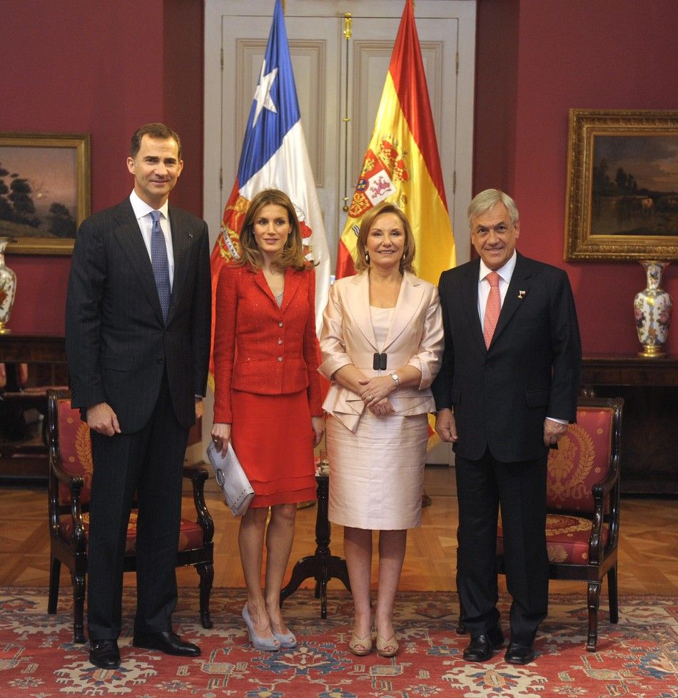 Spains Princess Letizia Wears Red on Official Visit to Chile