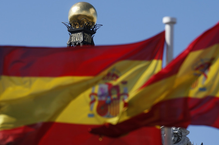 Spanish flag at Bank of Spain building