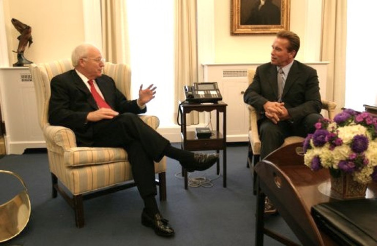 Arnold Schwarzenegger talks with former VP Dick Cheney