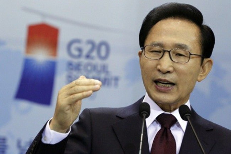 South Korean President Lee Myung-bak answers a reporter's question during a news conference regarding the upcoming G20 Summit at the presidential Blue House in Seoul, November 3, 2010.