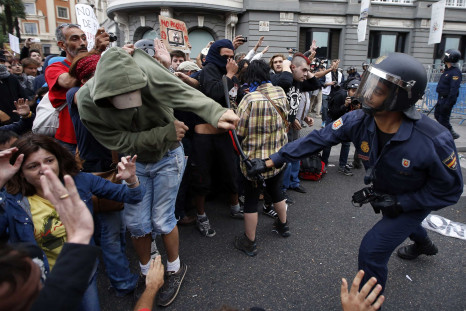 Spanish Police Clash With Protesters