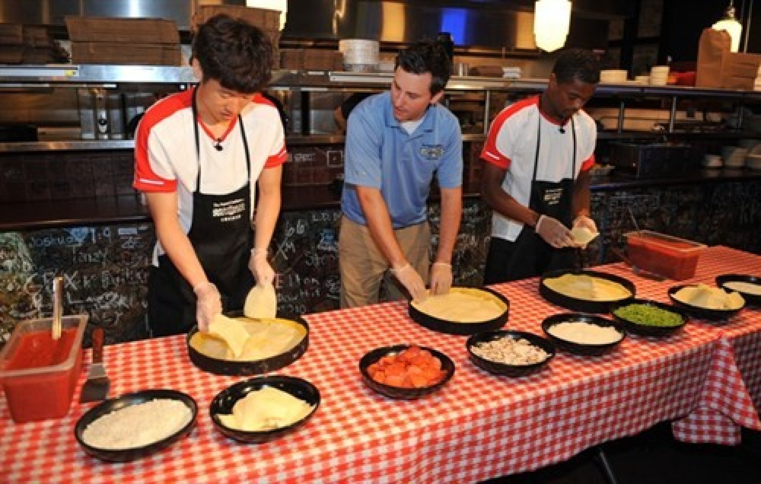 Evra and Park try to learn the art of cooking.