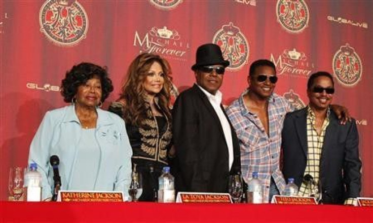 Katherine Jackson (L) with her children La Toya, Tito, Jackie and Marlon