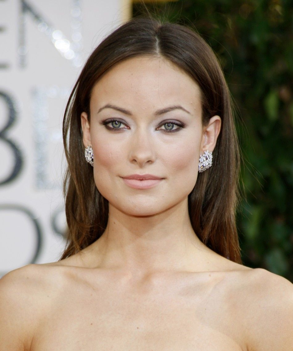 Olivia Wilde, Sexy Cowboys and Aliens Star Bares All On Screen PHOTOS