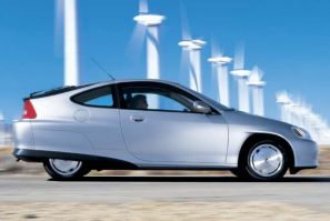 Fuel-efficient hybrid car