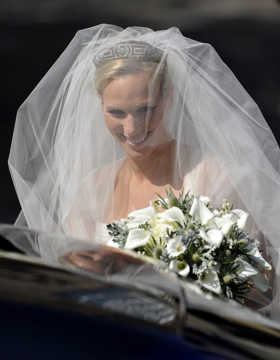 Stunning Zara Phillips dazzles in a Stewart Parvin Wedding Gown.